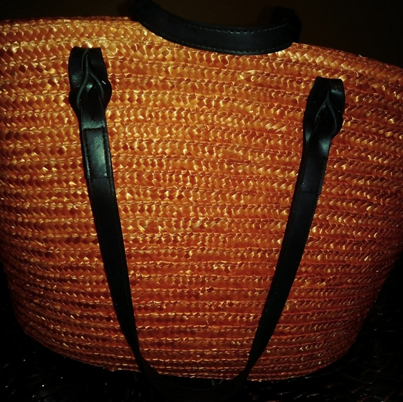 NEIMAN MARCUS ๐ BIG TOTE BAG๐ FABULOUS VINTAGE GIFT GIVING. ๐ - Picture 4 of 8